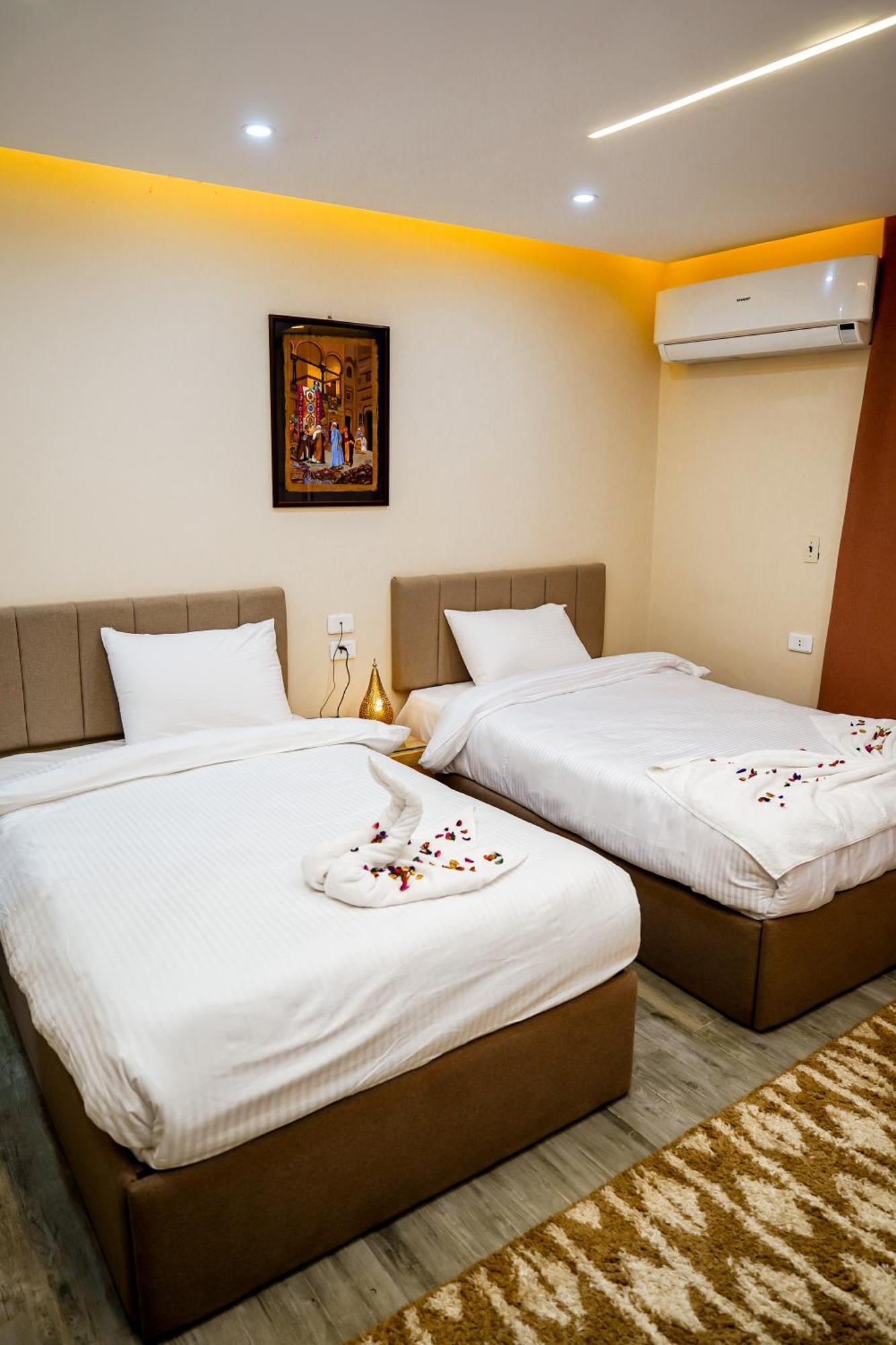 Pyramids Hotel Kafret el-Gabal Extérieur photo