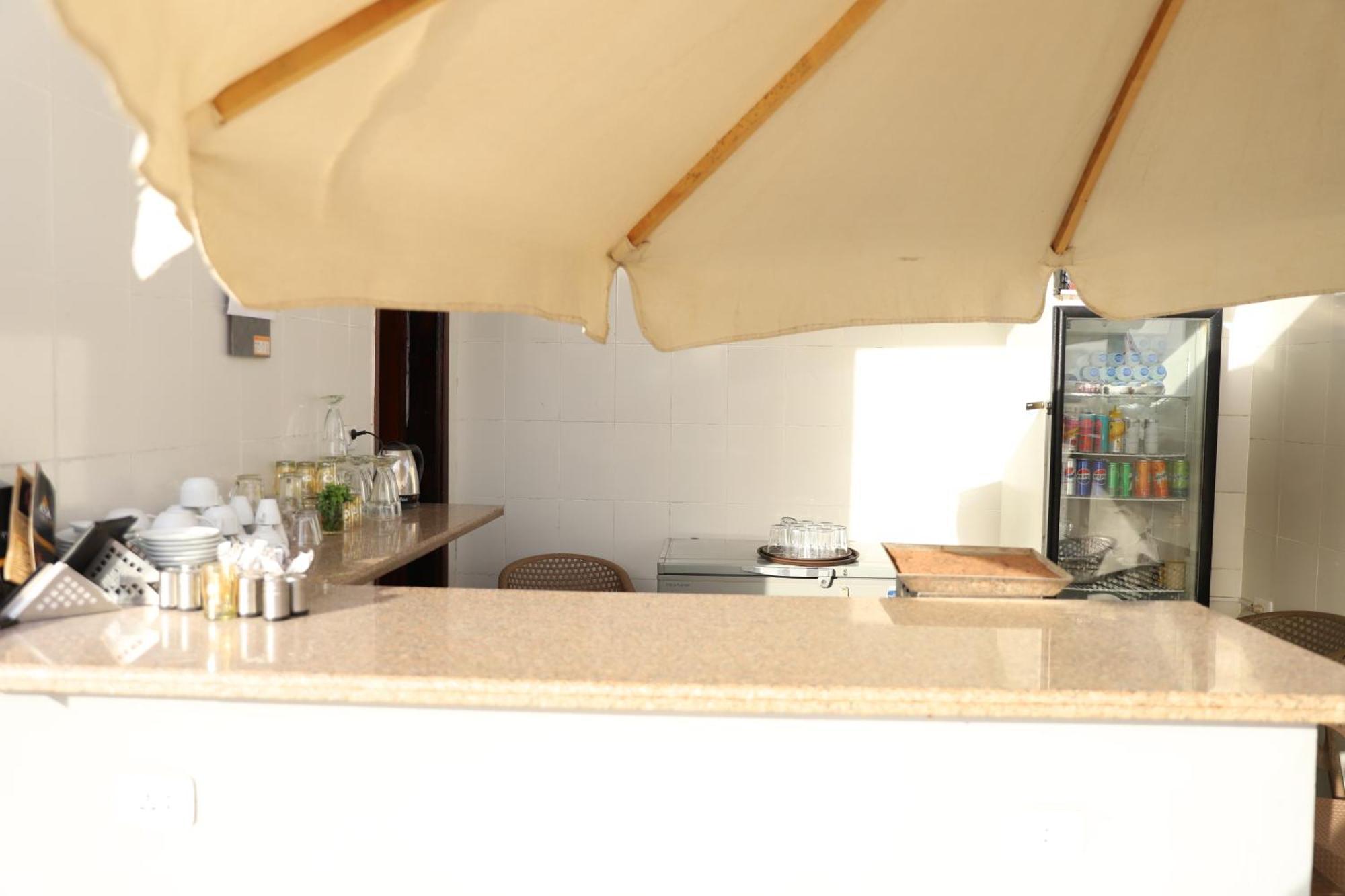 Pyramids Hotel Kafret el-Gabal Extérieur photo
