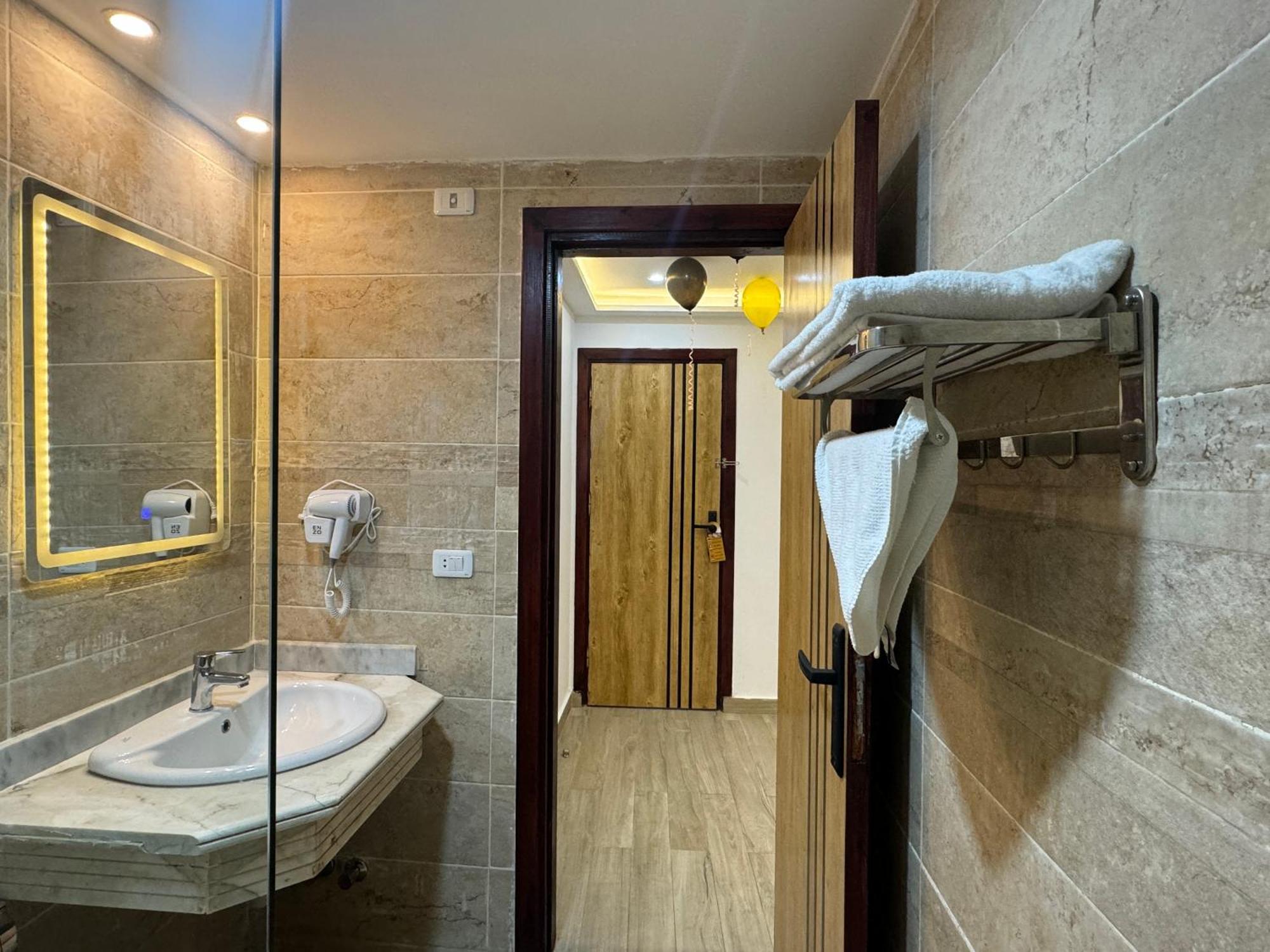 Pyramids Hotel Kafret el-Gabal Extérieur photo